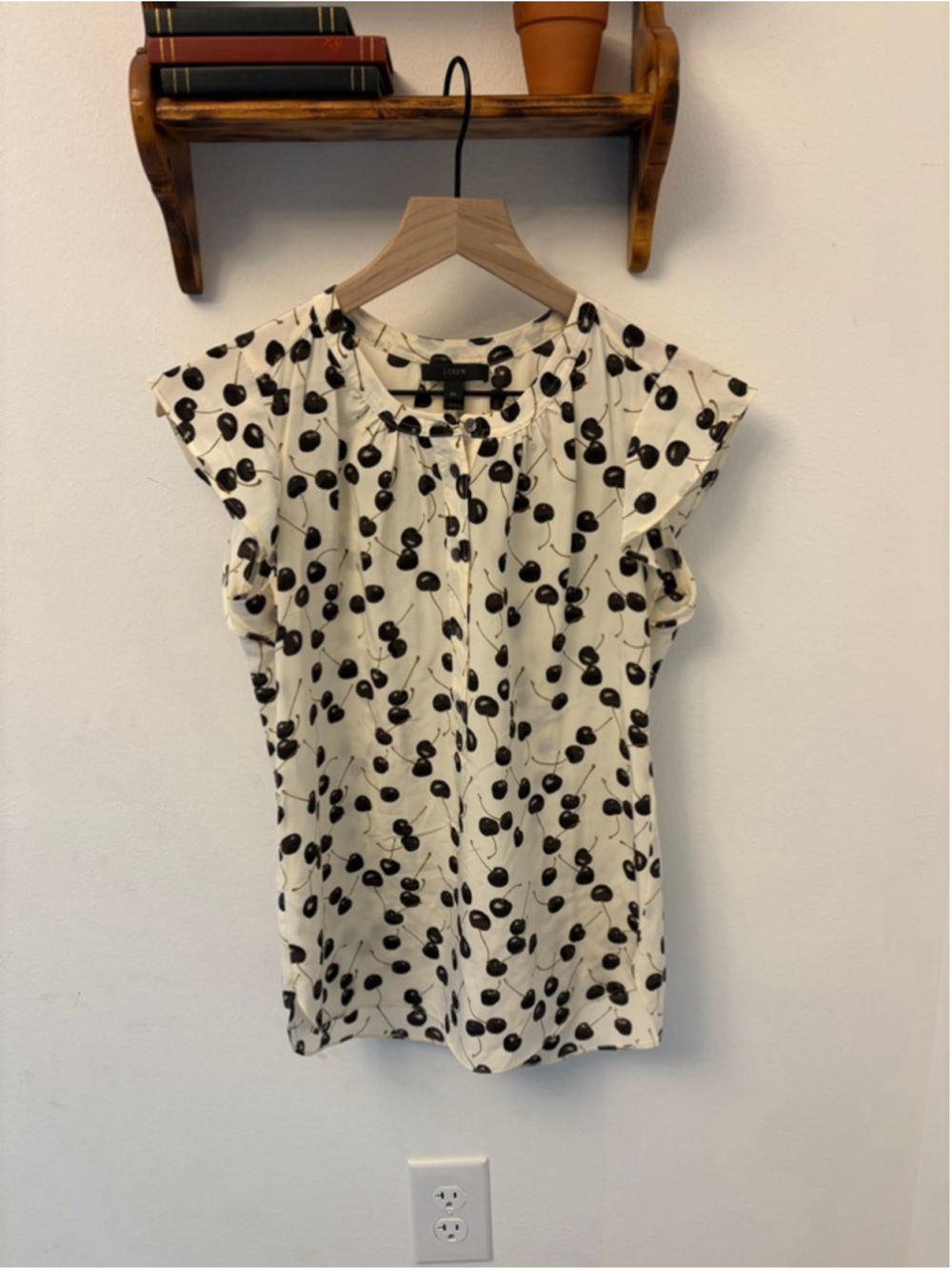 J.Crew 100% Silk Flutter Sleeve Blouse Cream Black Cherry Print Size 00